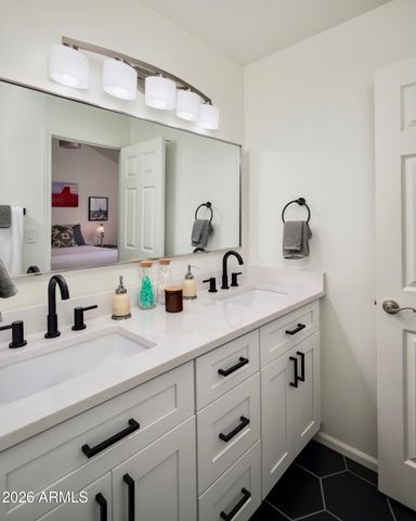 322 E BLUEBELL Lane, Tempe, AZ 85288