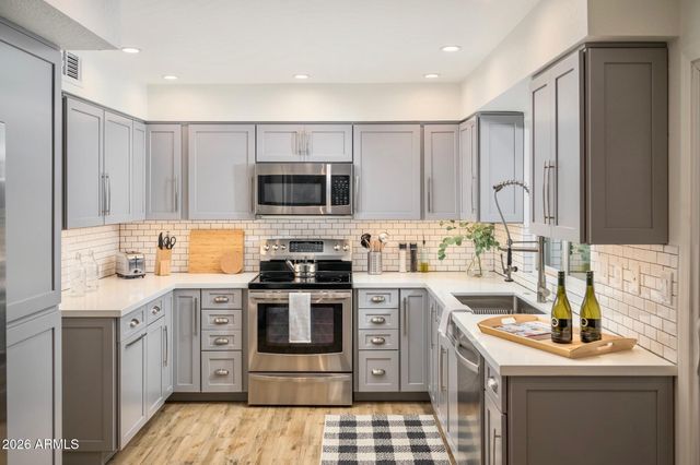 322 E BLUEBELL Lane, Tempe, AZ 85288