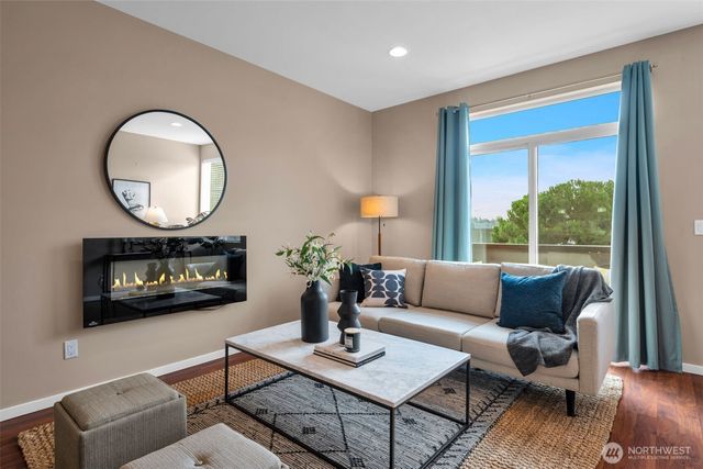 2311 N 113th Place #B, Seattle, WA 98133