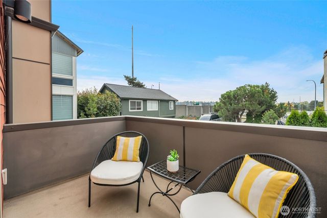 2311 N 113th Place #B, Seattle, WA 98133