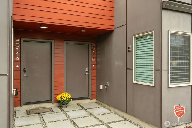 2311 N 113th Place #B, Seattle, WA 98133