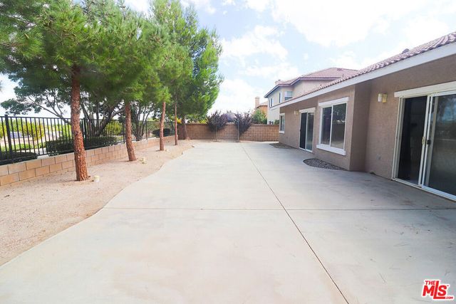 4249 Sungate Drive, Palmdale, CA 93551