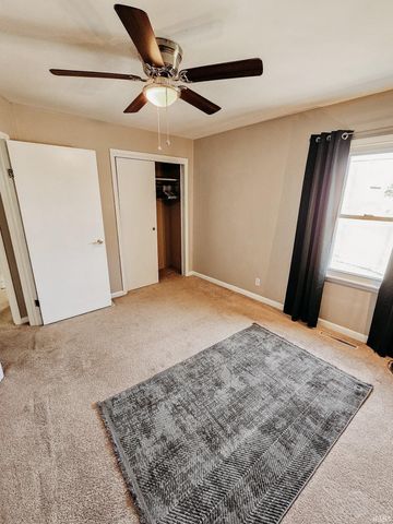 1301 S Boeke Road, Evansville, IN 47714