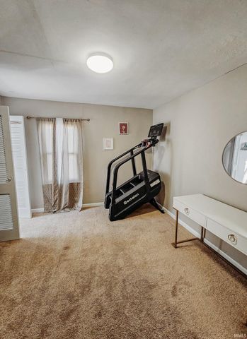 1301 S Boeke Road, Evansville, IN 47714