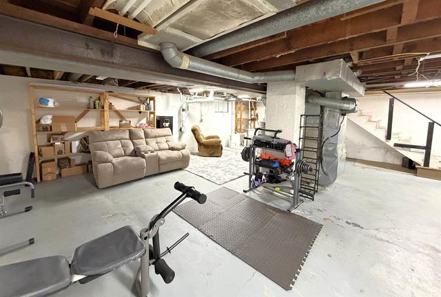 1301 S Boeke Road, Evansville, IN 47714