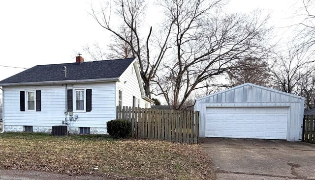 1301 S Boeke Road, Evansville, IN 47714