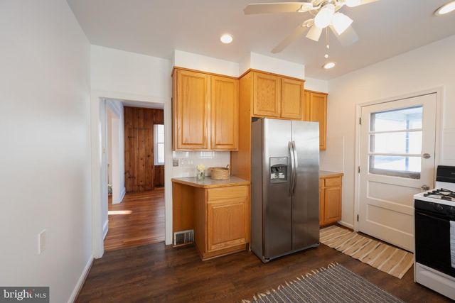 2423 JENKINTOWN RD, Glenside, PA 19038