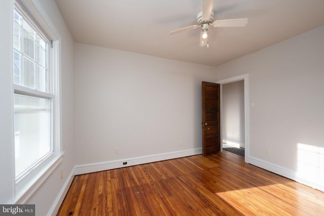 2423 JENKINTOWN RD, Glenside, PA 19038