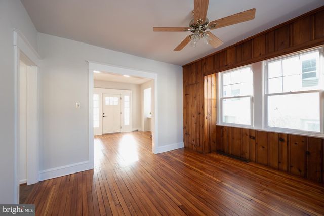 2423 JENKINTOWN RD, Glenside, PA 19038