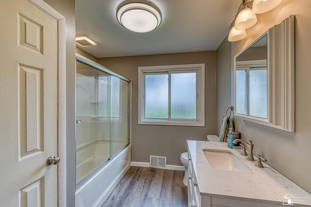 2525 Reinhardt Road, Frenchtown Twp, MI 48162