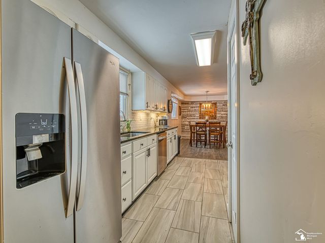 2525 Reinhardt Road, Frenchtown Twp, MI 48162