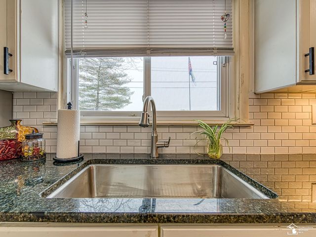 2525 Reinhardt Road, Frenchtown Twp, MI 48162