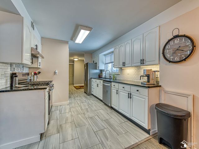 2525 Reinhardt Road, Frenchtown Twp, MI 48162