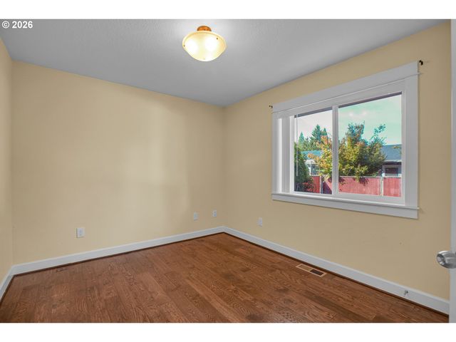 813 Ne 194TH Ave, Portland, OR 97230