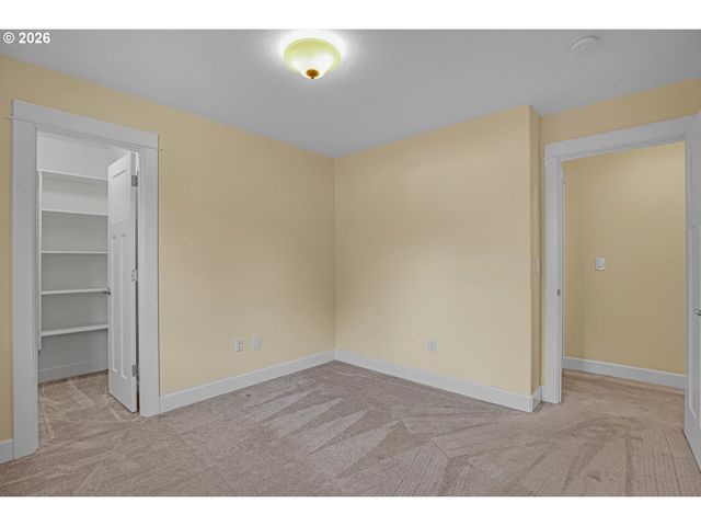 813 Ne 194TH Ave, Portland, OR 97230