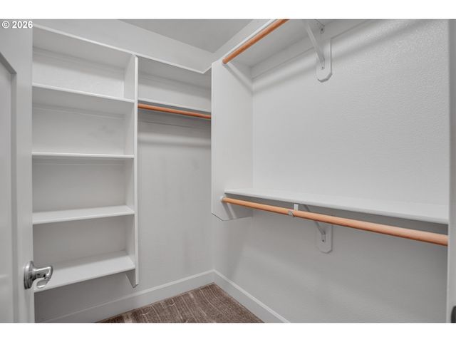 813 Ne 194TH Ave, Portland, OR 97230