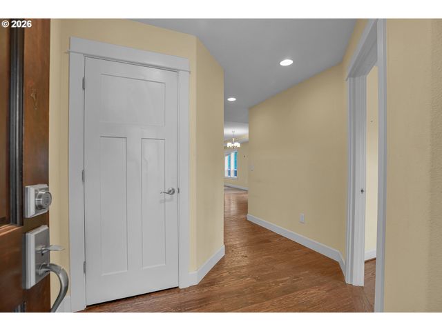 813 Ne 194TH Ave, Portland, OR 97230