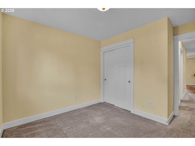 813 Ne 194TH Ave, Portland, OR 97230