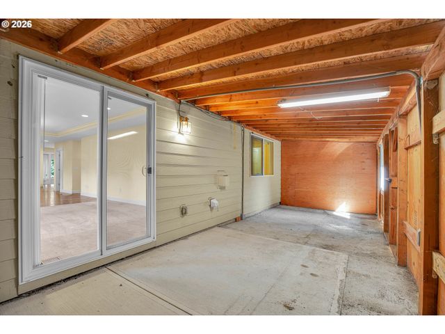 813 Ne 194TH Ave, Portland, OR 97230