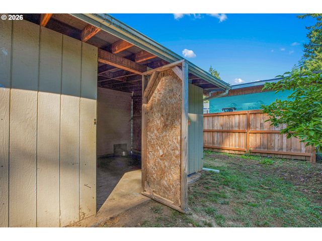 813 Ne 194TH Ave, Portland, OR 97230