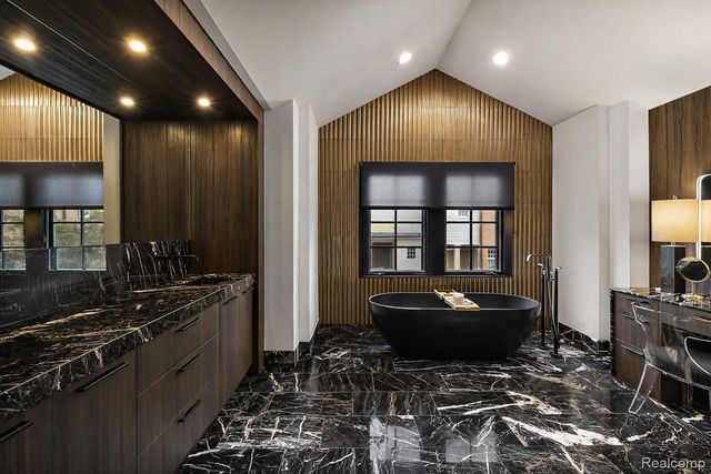 830 Harmon Street, Birmingham, MI 48009