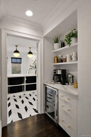 830 Harmon Street, Birmingham, MI 48009