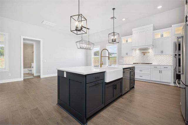 2280 Cottage Lane, Blanchard, OK 73010