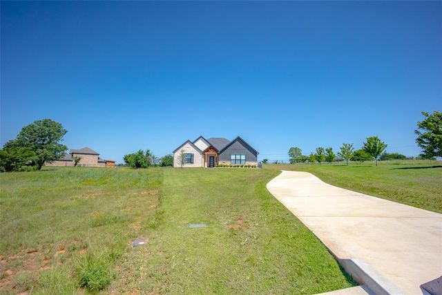 2280 Cottage Lane, Blanchard, OK 73010