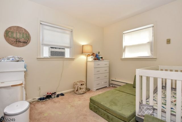51 Charles St, Dumont Boro, NJ 07628