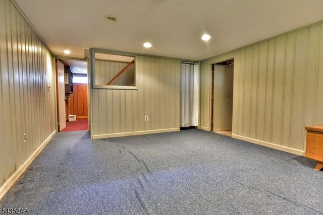 51 Charles St, Dumont Boro, NJ 07628