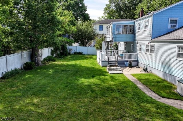 51 Charles St, Dumont Boro, NJ 07628