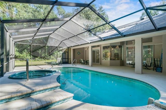 4396 N Forest Lake Drive, Hernando, FL 34442