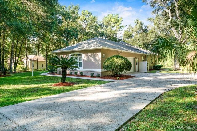 4396 N Forest Lake Drive, Hernando, FL 34442