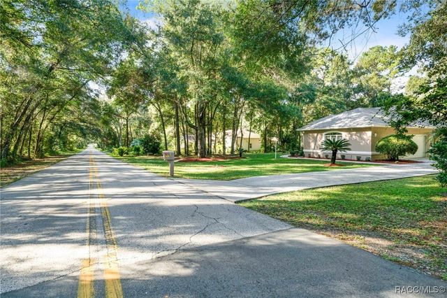 4396 N Forest Lake Drive, Hernando, FL 34442