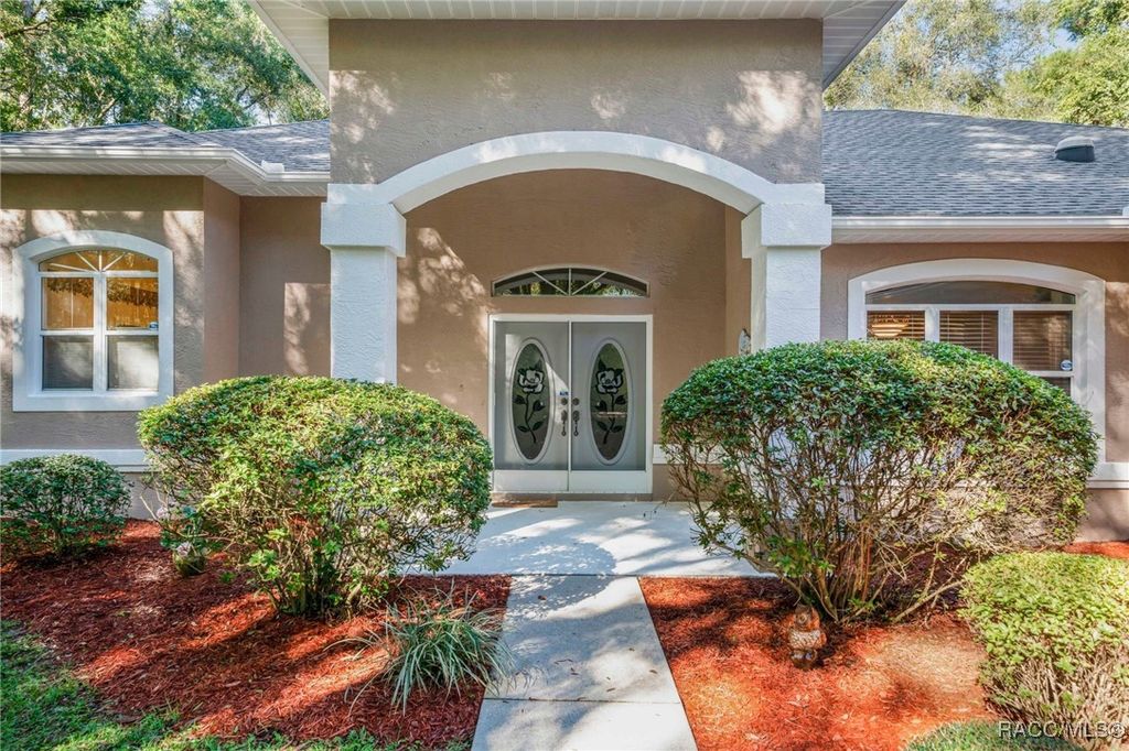 4396 N Forest Lake Drive, Hernando, FL 34442