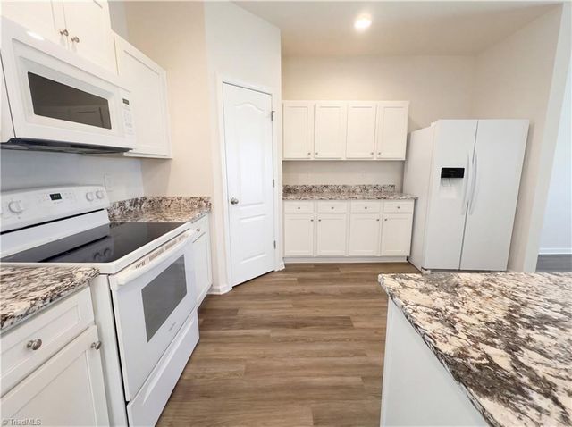 266 Kendall Drive, Winston-salem, NC 27107