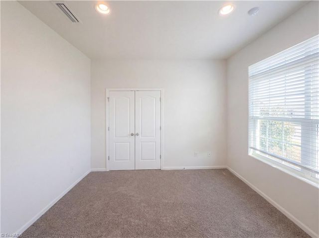 266 Kendall Drive, Winston-salem, NC 27107