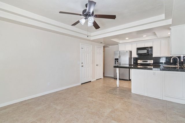30245 White Wake, Canyon Lake, CA 92587