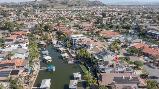 30245 White Wake, Canyon Lake, CA 92587