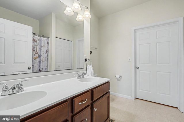 224 ALDENWOOD DR, Carlisle, PA 17015