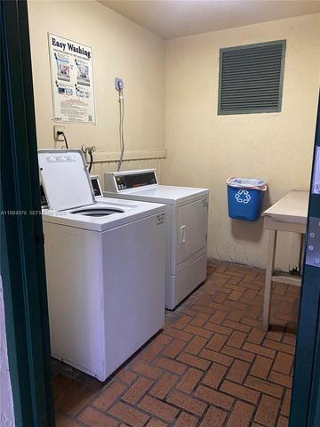 9405 W Flagler St D105, Miami, FL 33174