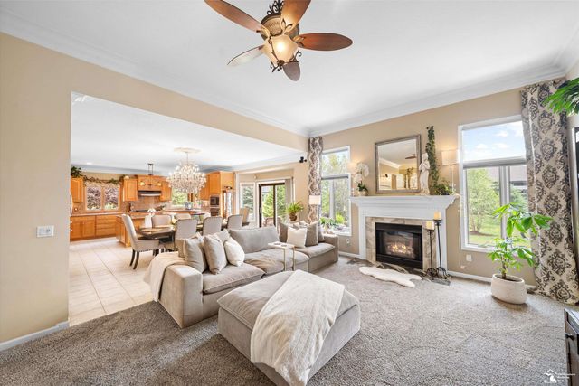 8424 Eagle Pointe Drive, Newport, MI 48166
