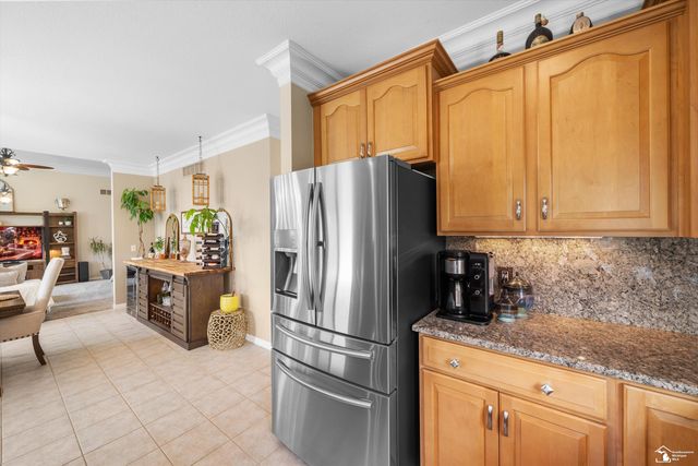8424 Eagle Pointe Drive, Newport, MI 48166