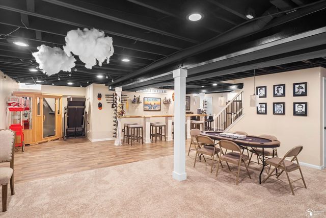 8424 Eagle Pointe Drive, Newport, MI 48166