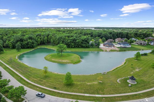 8424 Eagle Pointe Drive, Newport, MI 48166
