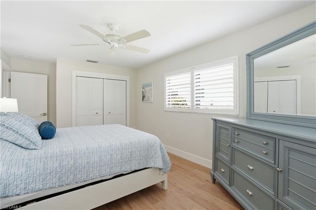 1590 Sandpiper ST, Naples, FL 34102