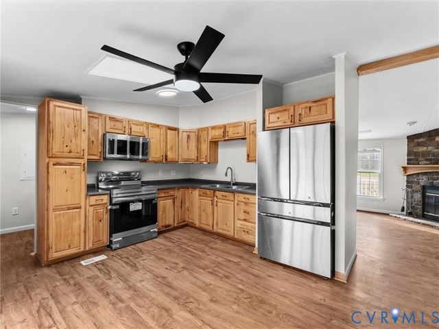 4772 Carsley Rd, Waverly, VA 23890