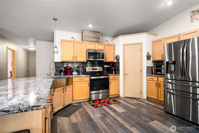 41887 Cape Horn Drive, Concrete, WA 98237