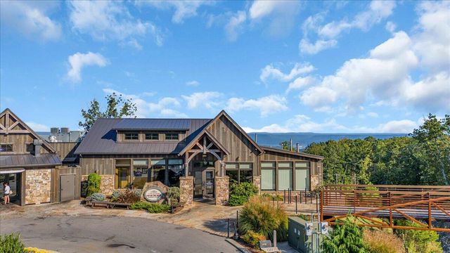 3200 Crockett Pointe, Jasper, TN 37347