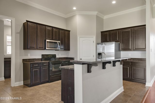 101 Green Mountain Ridge Street, Youngsville, LA 70592